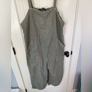 Universal Threads green linen blend overalls jumpsuit XL